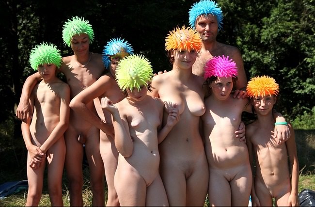 Naked picnic in nature Purenudism [Nudity collection]